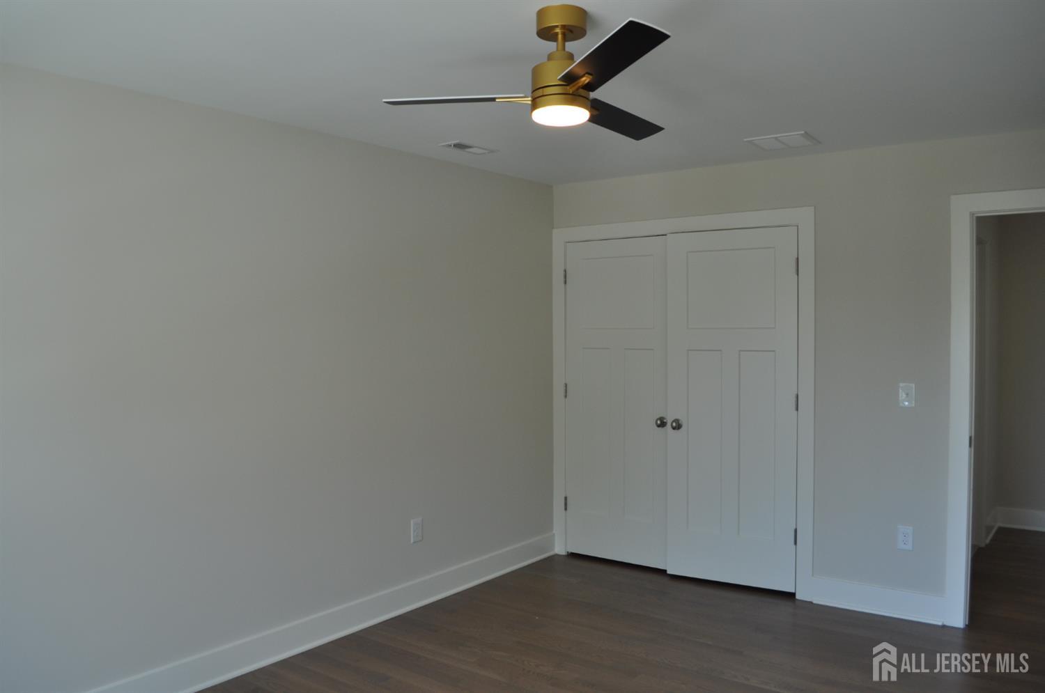 Woodbridge, New Jersey, 07095, United States, 4 Bedrooms Bedrooms, ,4 BathroomsBathrooms,Residential,For Sale,1920305