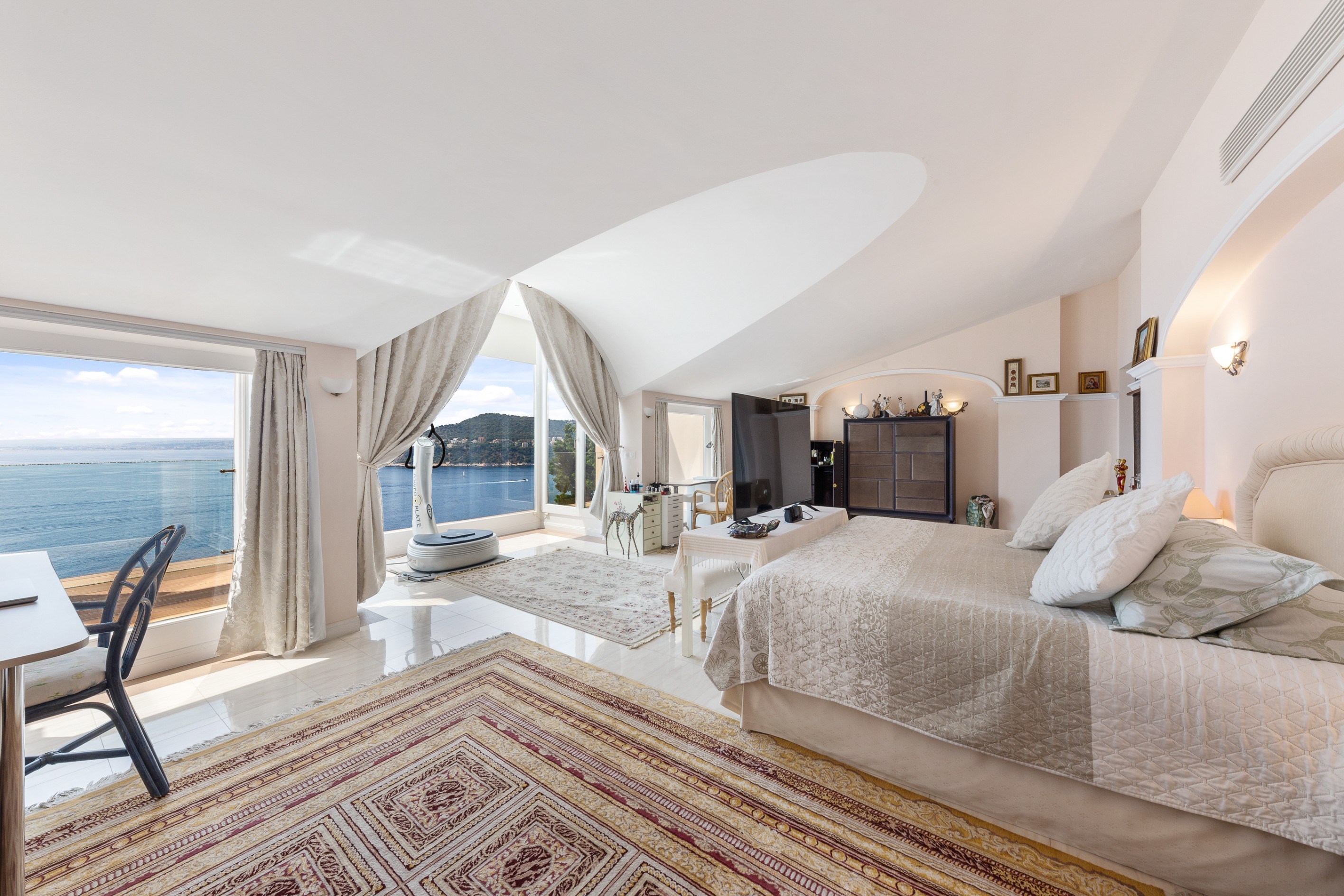  Waterfront luxury villa with panoramic sea views in Saint-Jean-Cap-Ferrat near … - 物件實景