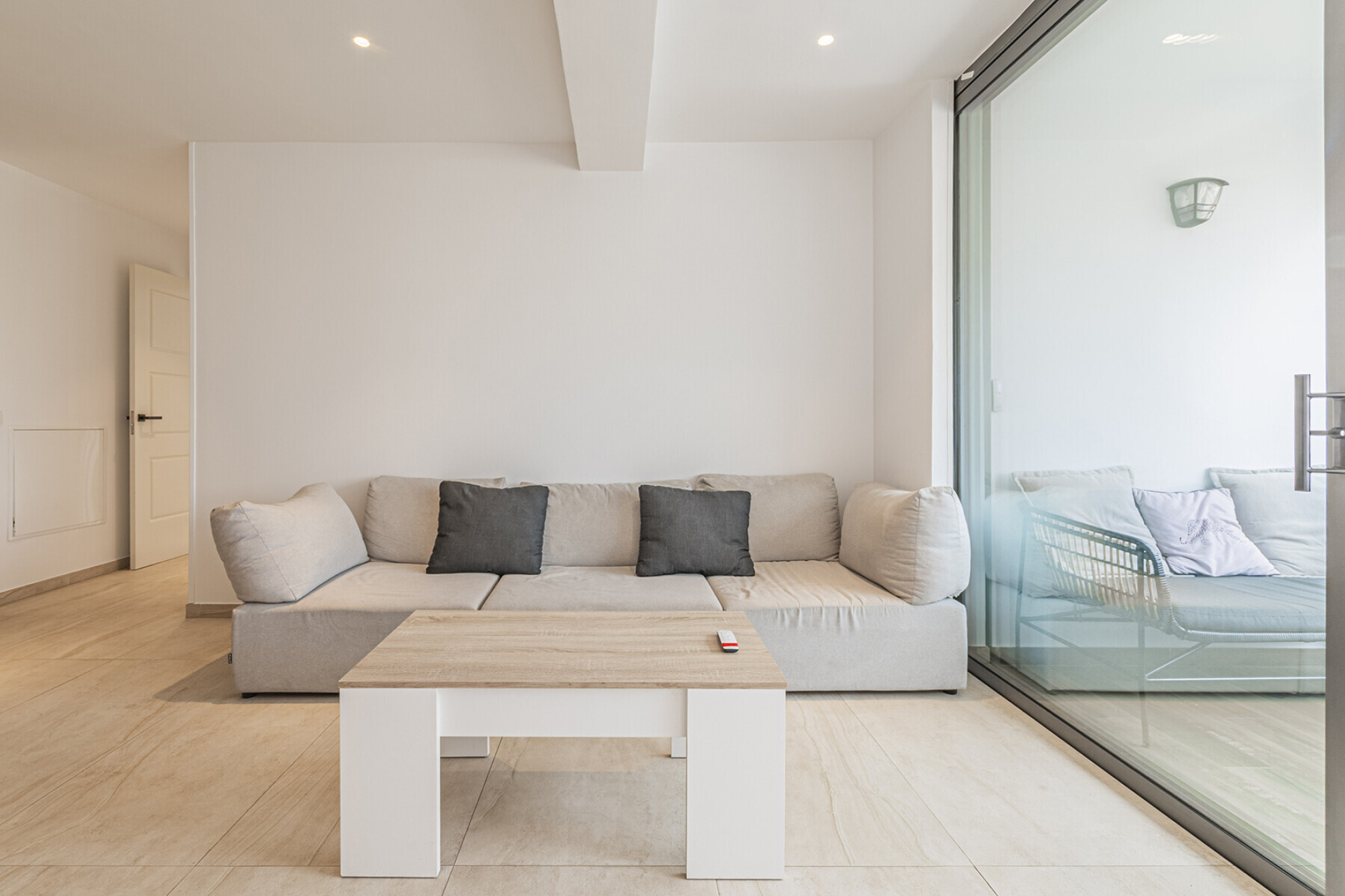  Modern apartment in front of the beach - 物件實景