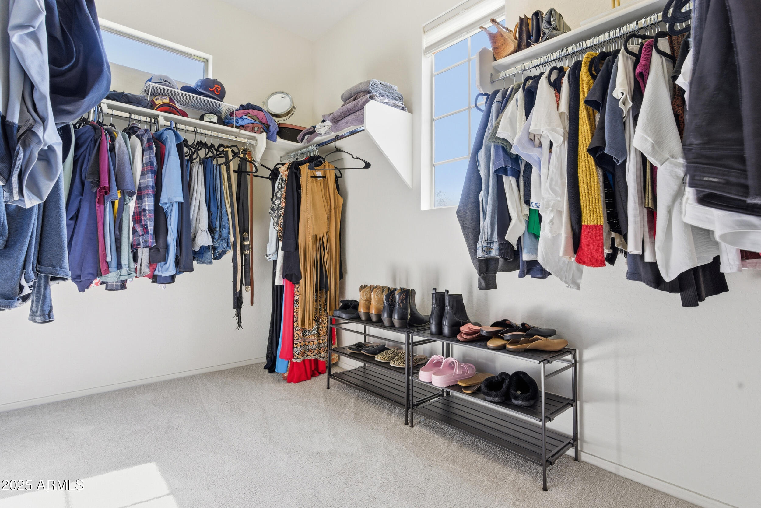 Gilbert, Arizona, 85297, United States, 3 Bedrooms Bedrooms, ,3 BathroomsBathrooms,Residential,For Sale,1991176