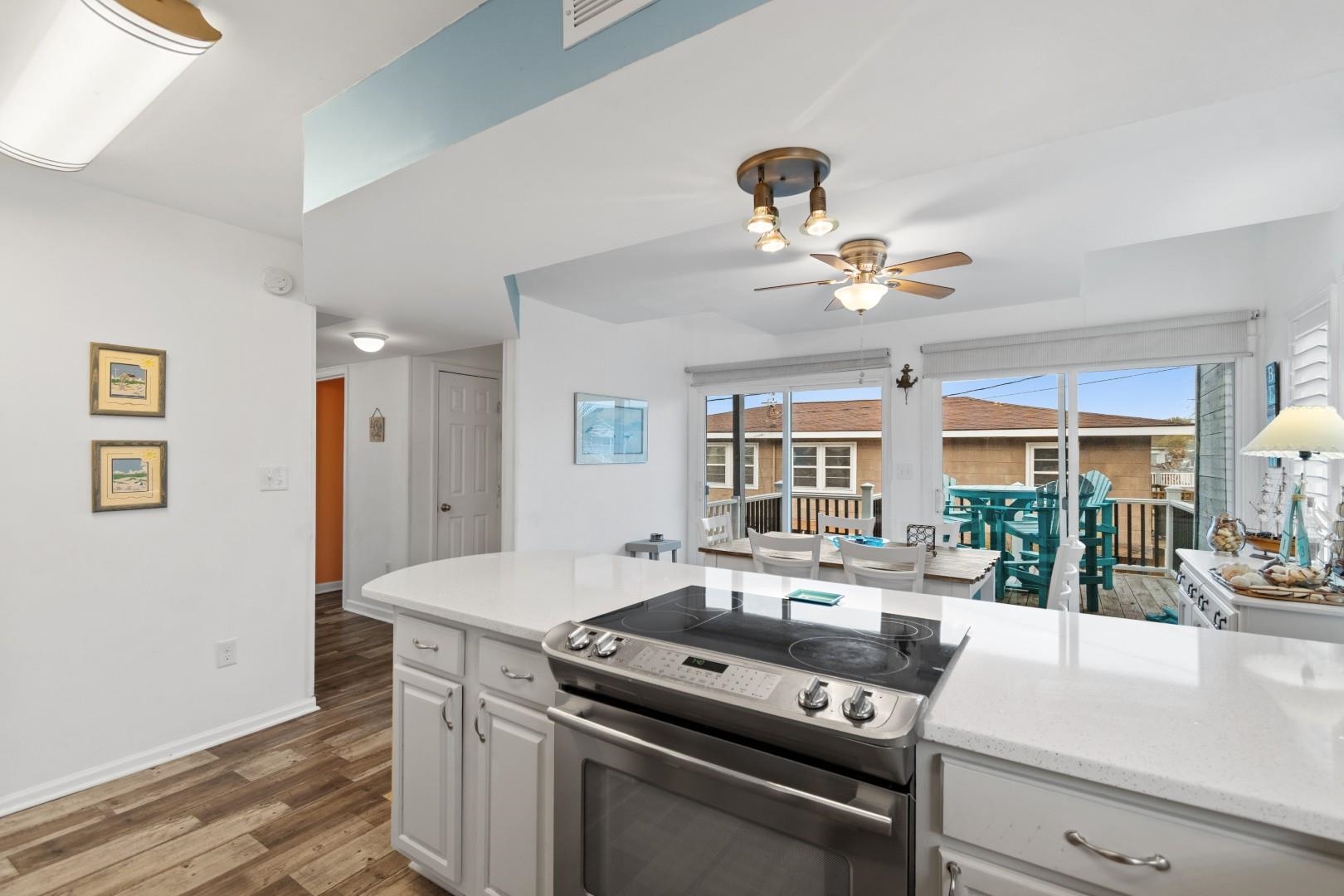 North Myrtle Beach, South Carolina, 29582, United States, 3 Bedrooms Bedrooms, ,2 BathroomsBathrooms,Residential,For Sale,2021186