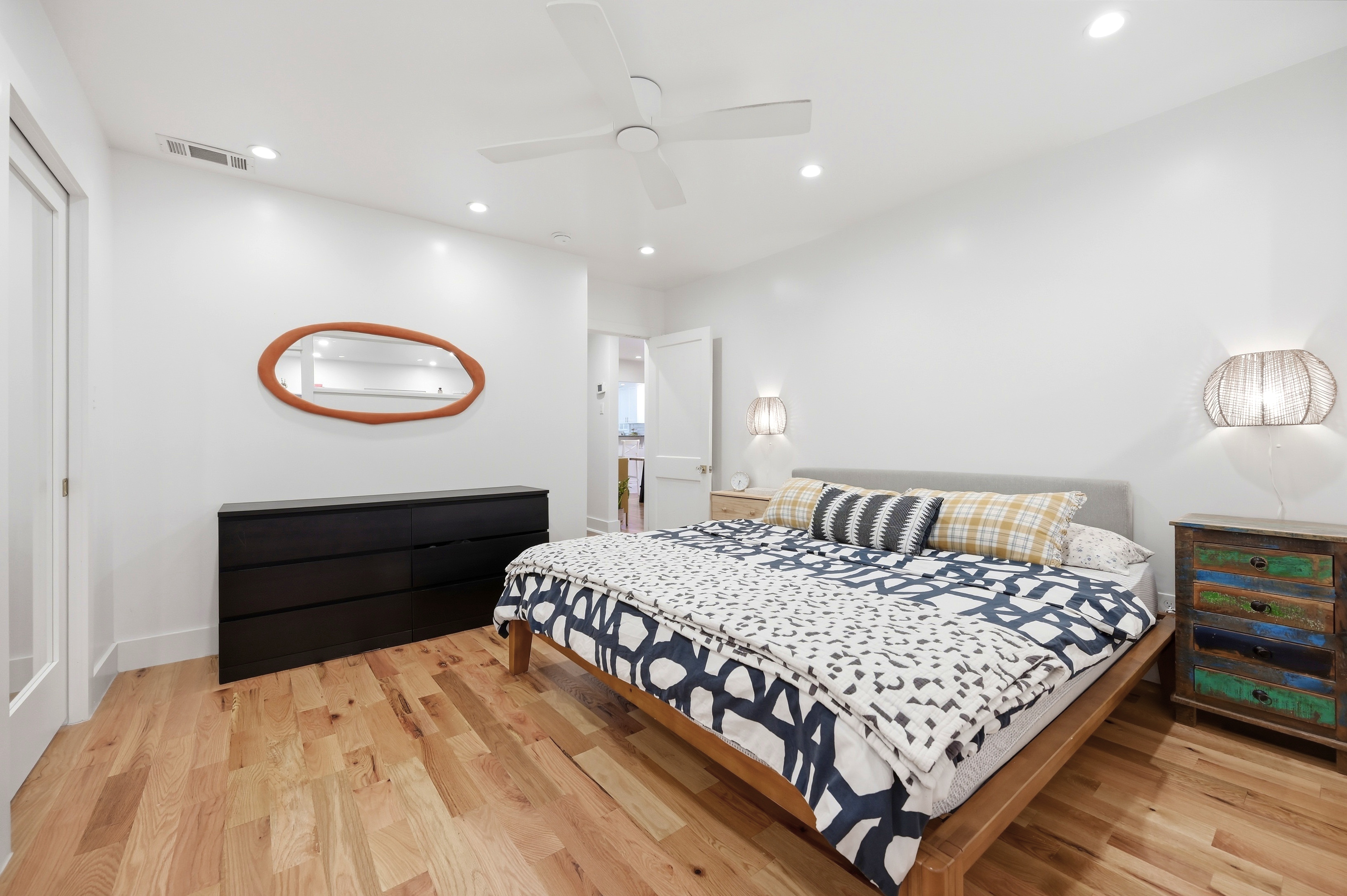  Updated Home, Exceptional Location - 物件實景