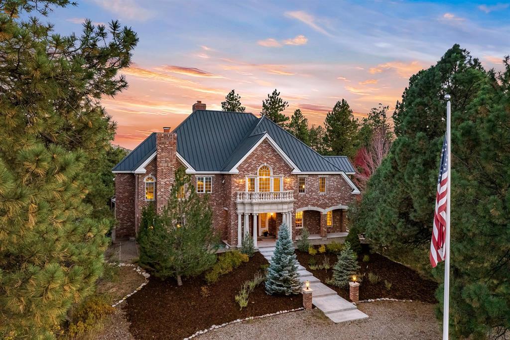 Durango, Colorado, 81301, United States, 5 Bedrooms Bedrooms, ,6 BathroomsBathrooms,Residential,For Sale,1939552