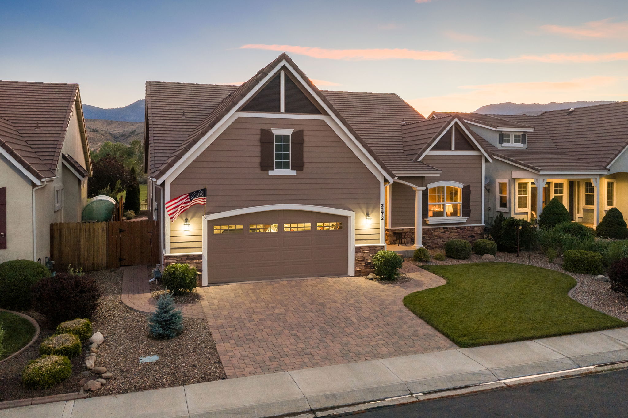  Refined Minden Living with Designer Touches and Captivating Mountain Views - 物件實景