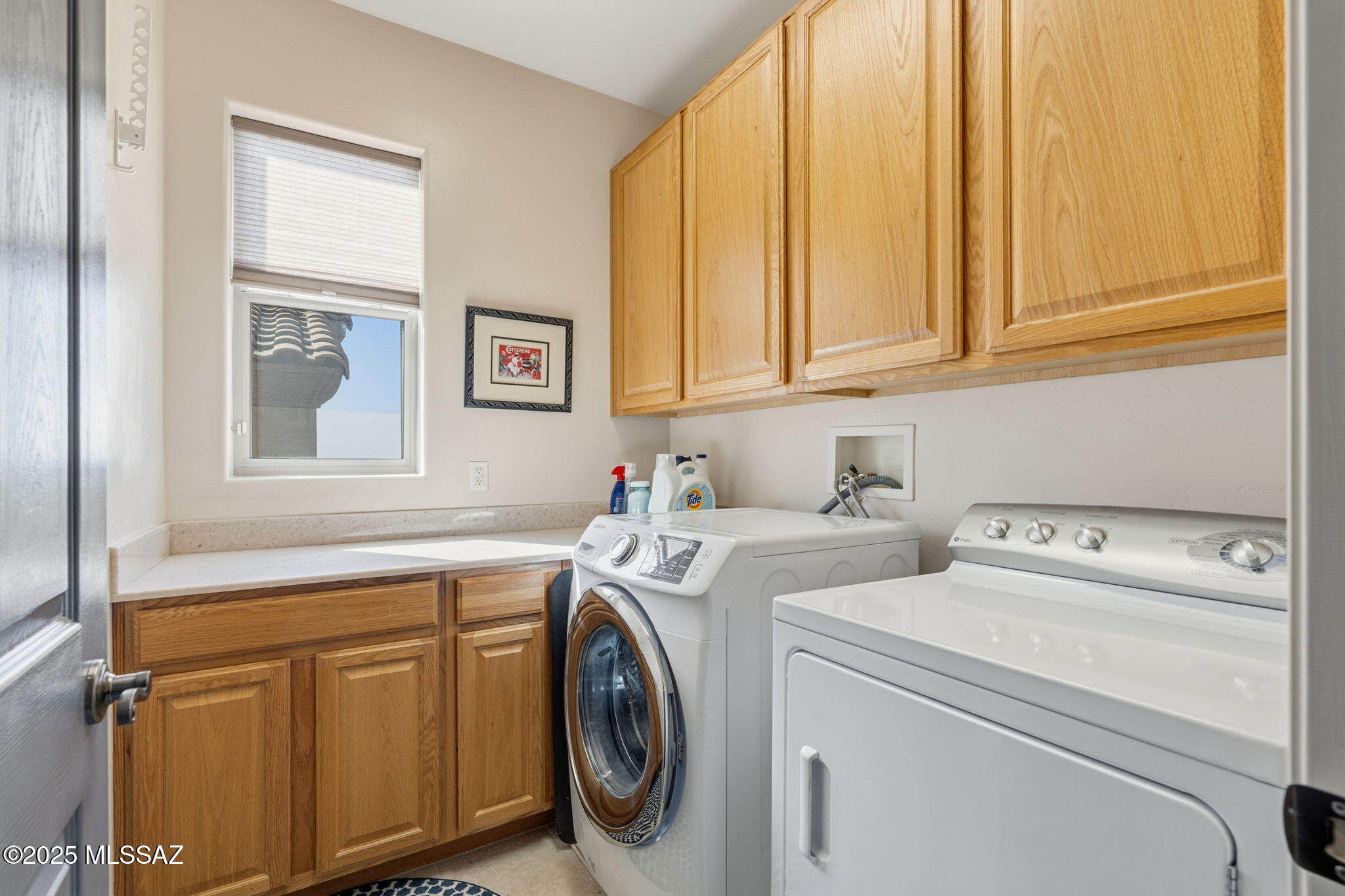 Tucson, Arizona, 85718, United States, 4 Bedrooms Bedrooms, ,4 BathroomsBathrooms,Residential,For Sale,1988951