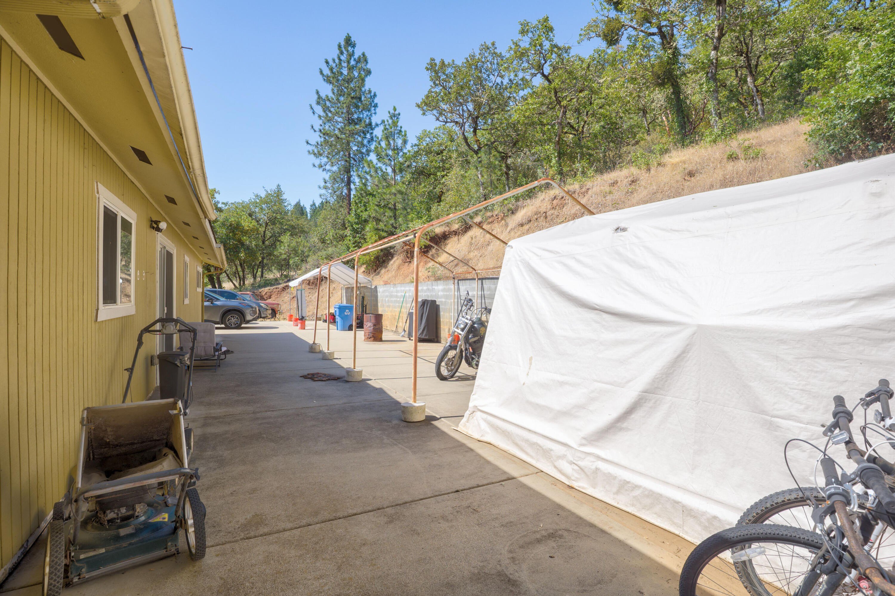 Williams, Oregon, 97544, United States, 3 Bedrooms Bedrooms, ,2 BathroomsBathrooms,Residential,For Sale,1983882