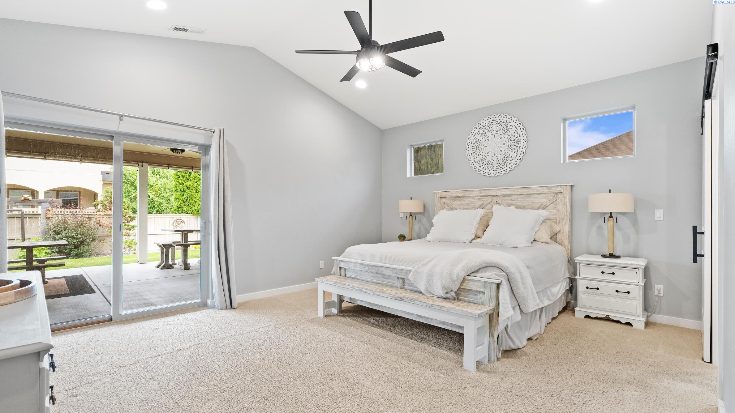 Kennewick, Washington, 99338, United States, 4 Bedrooms Bedrooms, ,3 BathroomsBathrooms,Residential,For Sale,1907298