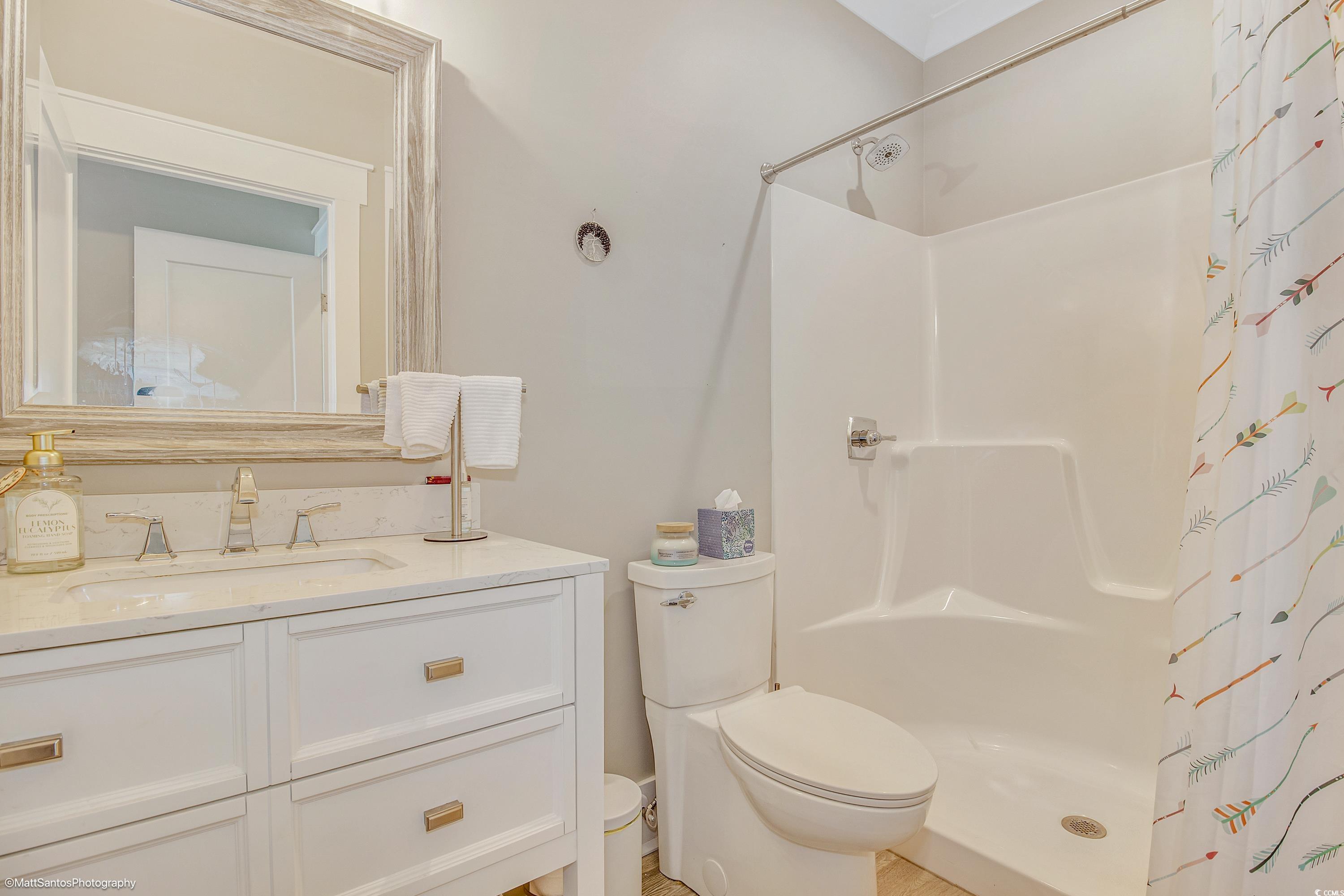 North Myrtle Beach, South Carolina, 29582, United States, 5 Bedrooms Bedrooms, ,6 BathroomsBathrooms,Residential,For Sale,1996456