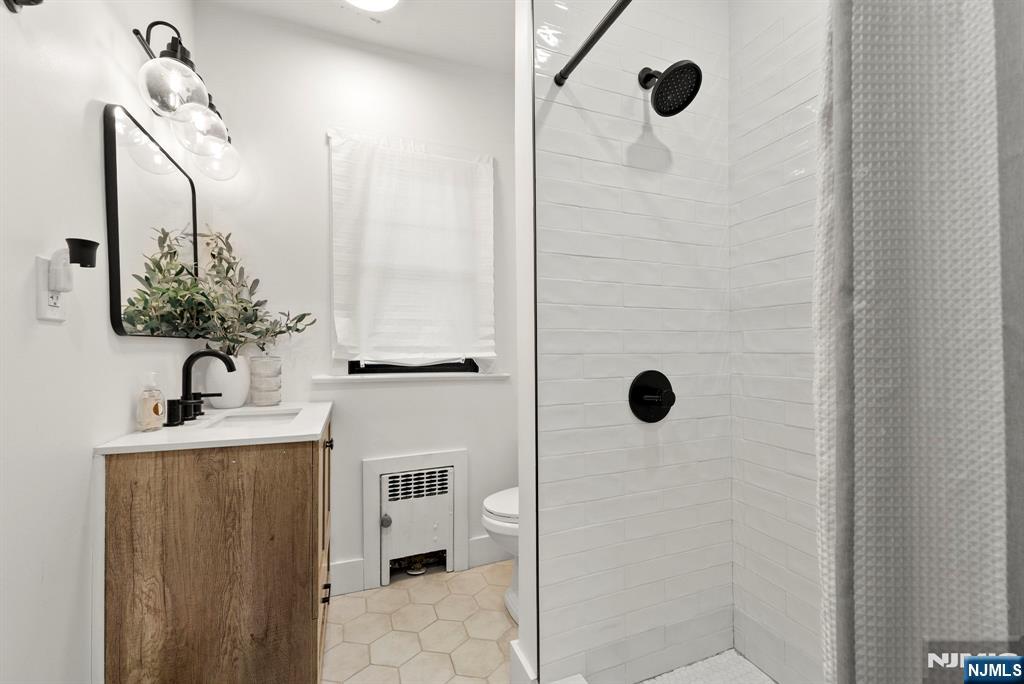 Rutherford, New Jersey, 07070, United States, 4 Bedrooms Bedrooms, ,2 BathroomsBathrooms,Residential,For Sale,1977707