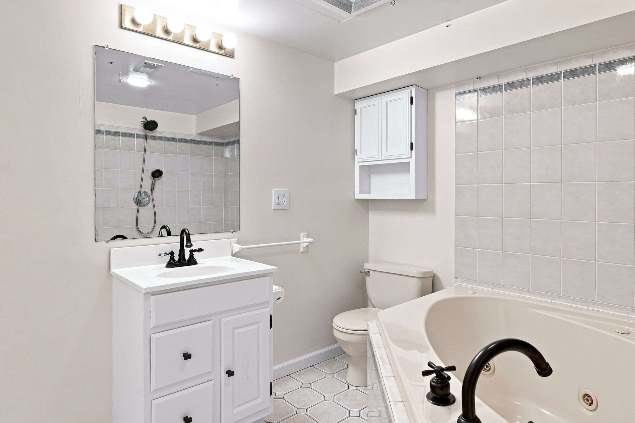  103 Springwater Court, Coraopolis, PA 15108 - 物件實景