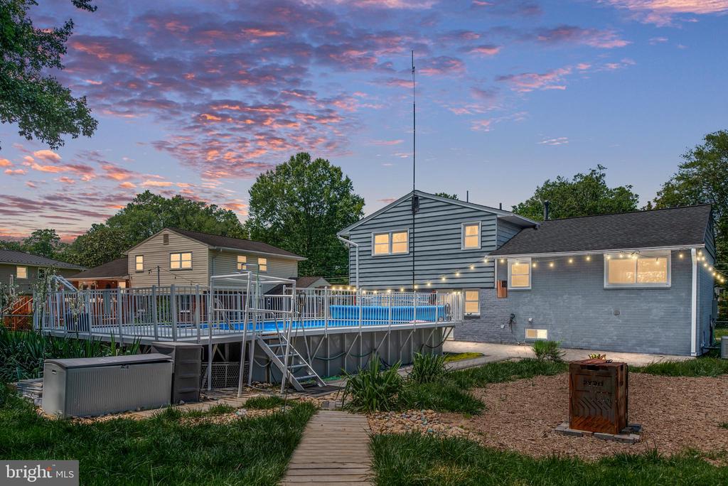 Alexandria, Virginia, 22308, United States, 4 Bedrooms Bedrooms, ,3 BathroomsBathrooms,Residential,For Sale,1921222