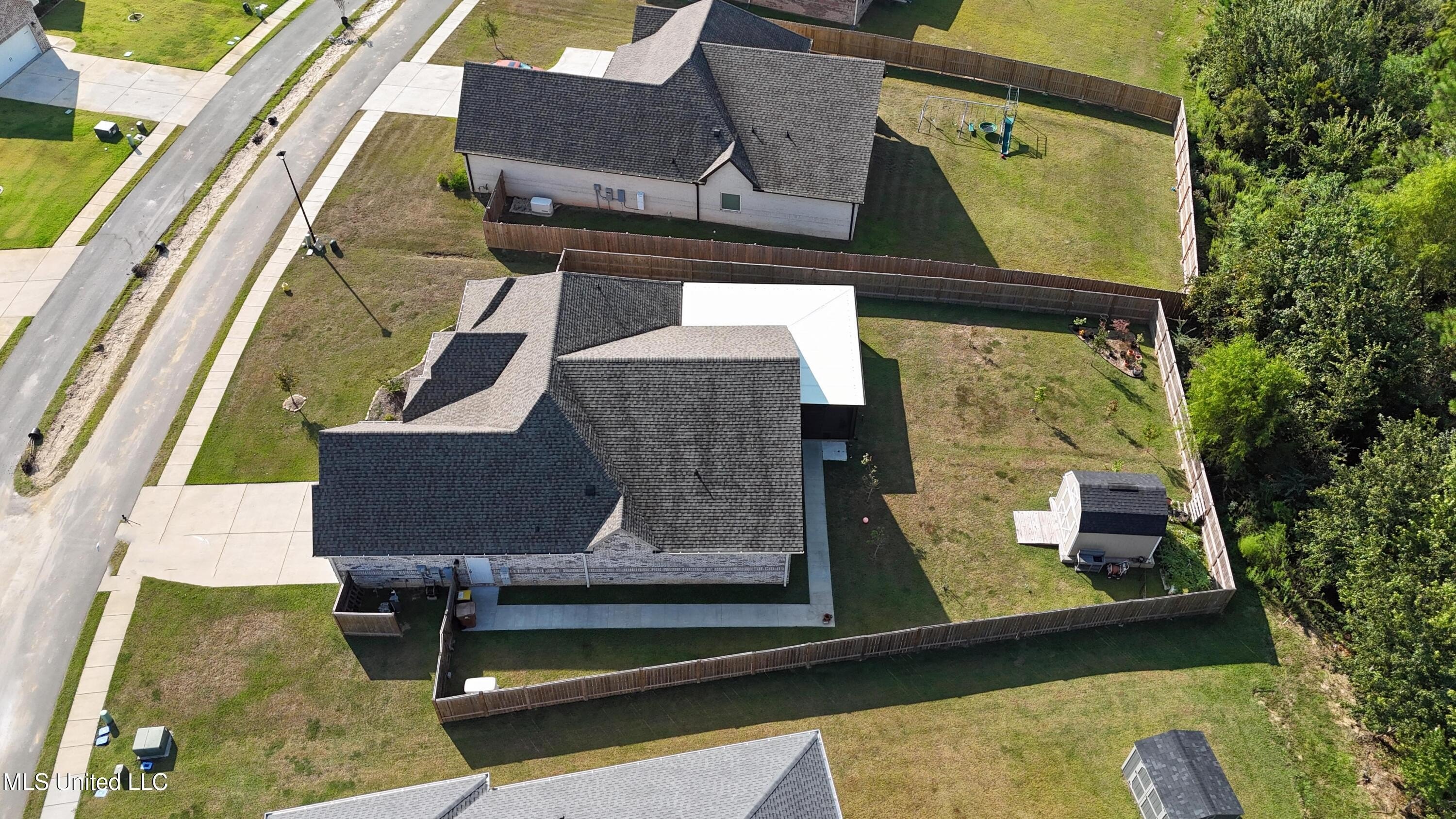 Gulfport, Mississippi, 39503, United States, 5 Bedrooms Bedrooms, ,3 BathroomsBathrooms,Residential,For Sale,1979883