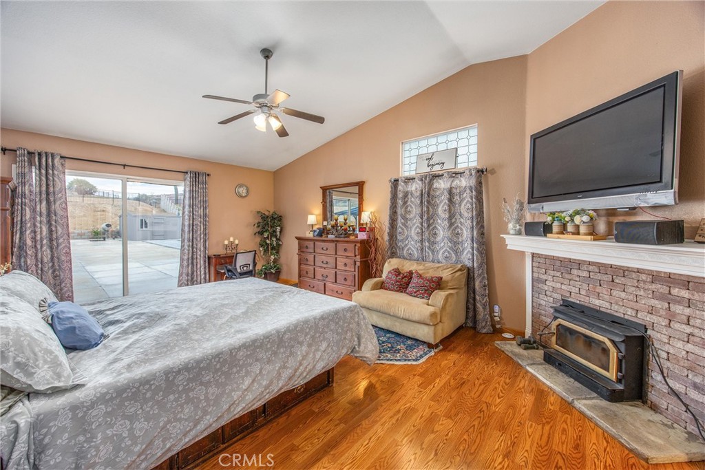 Apple Valley, California, 92307, United States, 5 Bedrooms Bedrooms, ,3 BathroomsBathrooms,Residential,For Sale,2049361