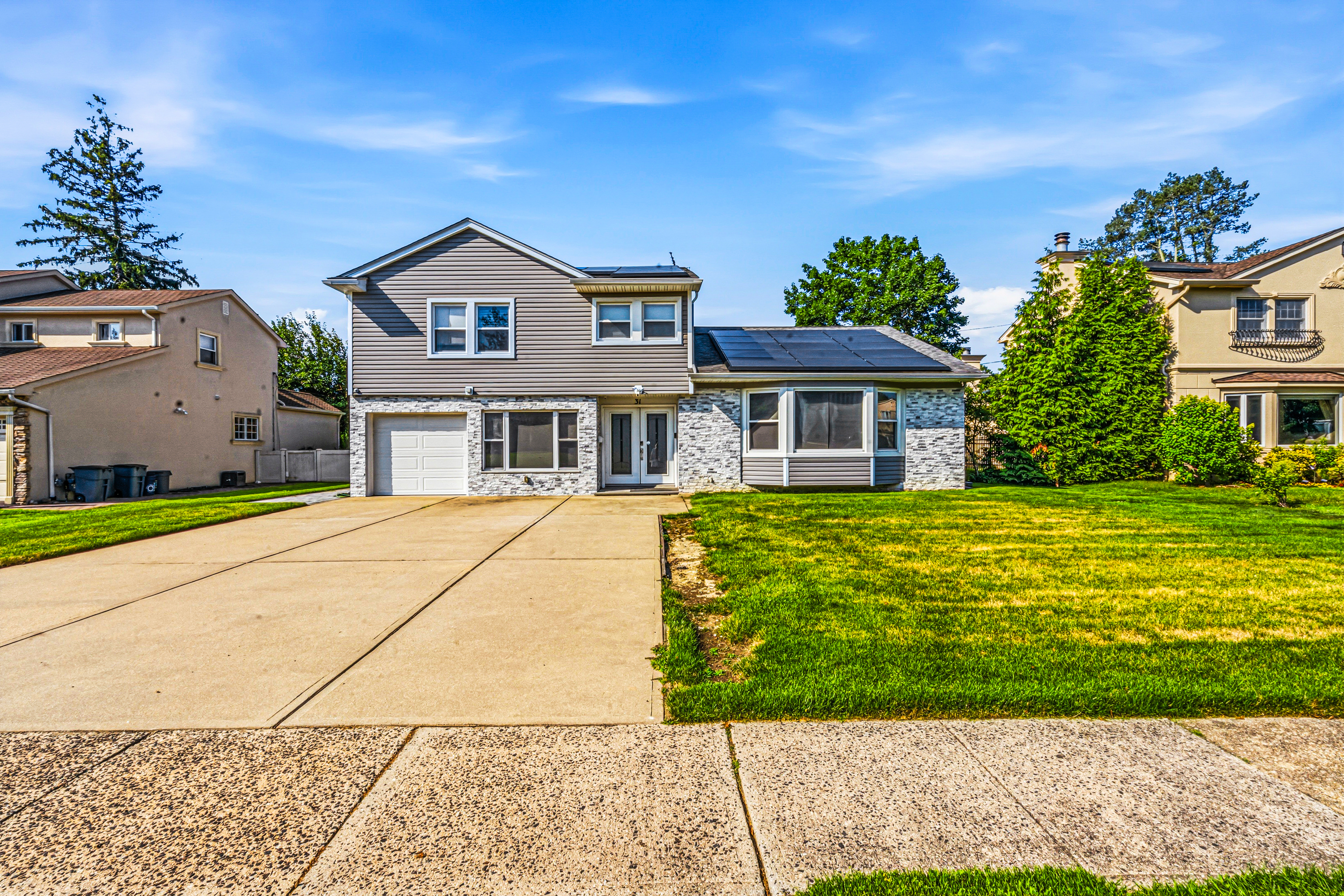  31 Sutton Hill Lane, Manhasset Hills, NY, 11040 - 物件實景