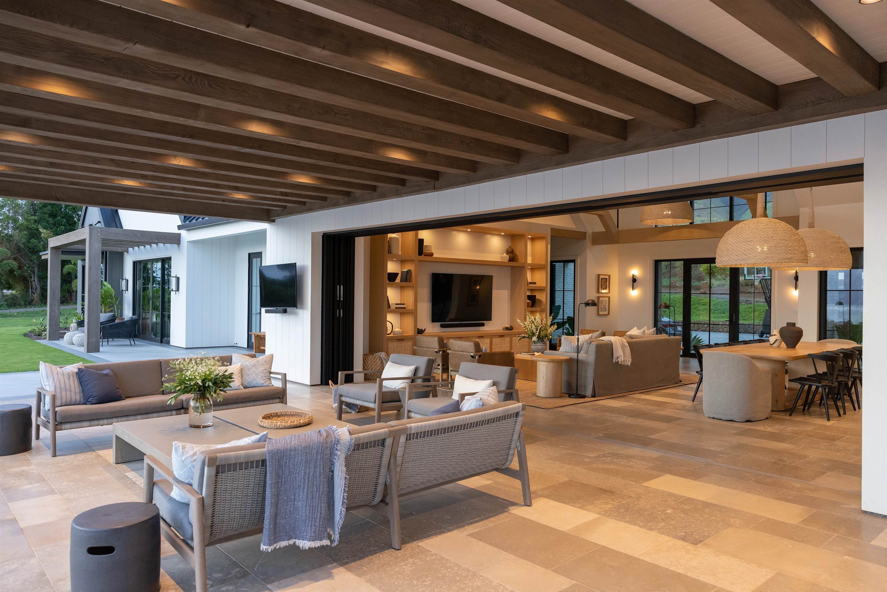 Lahaina, Hawaii, 96761, United States, 5 Bedrooms Bedrooms, ,6 BathroomsBathrooms,Residential,For Sale,1997230