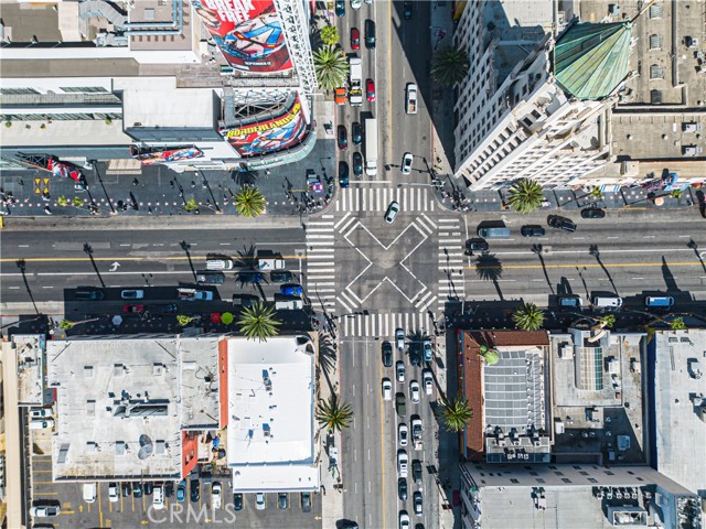 Hollywood Hills, California, 90068, United States, 2 Bedrooms Bedrooms, ,2 BathroomsBathrooms,Residential,For Sale,1981574