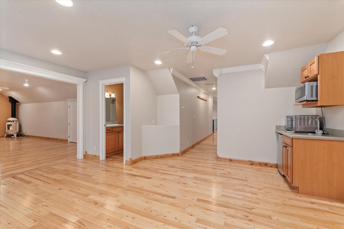 Mountain Home, Idaho, 83647, United States, 4 Bedrooms Bedrooms, ,5 BathroomsBathrooms,Residential,For Sale,1978242