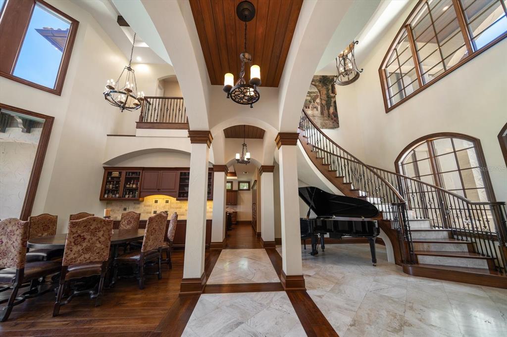 Largo, Florida, 33774, United States, 5 Bedrooms Bedrooms, ,7 BathroomsBathrooms,Residential,For Sale,1876225