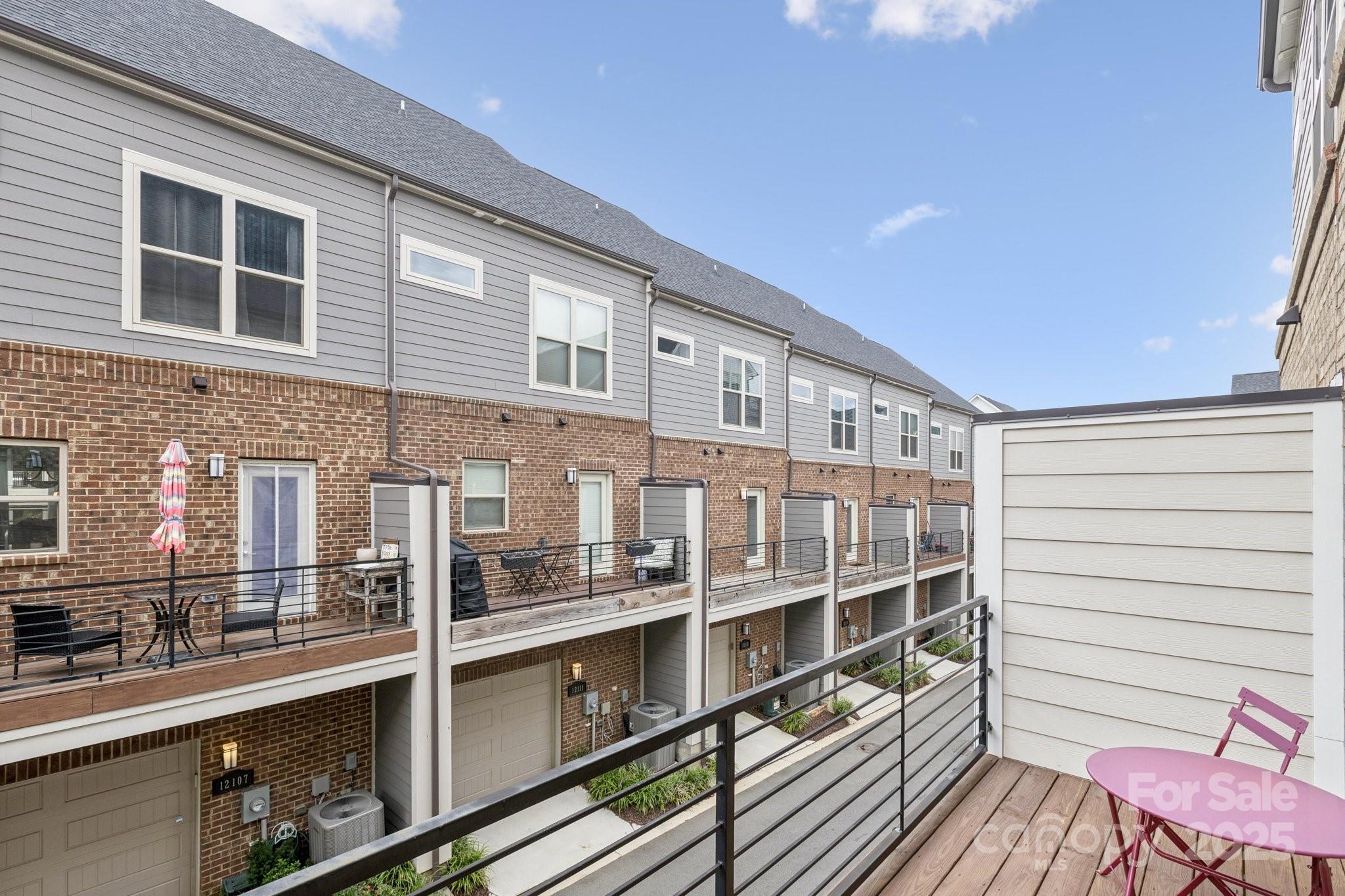 Charlotte, North Carolina, 28204, United States, 3 Bedrooms Bedrooms, ,4 BathroomsBathrooms,Residential,For Sale,1958271