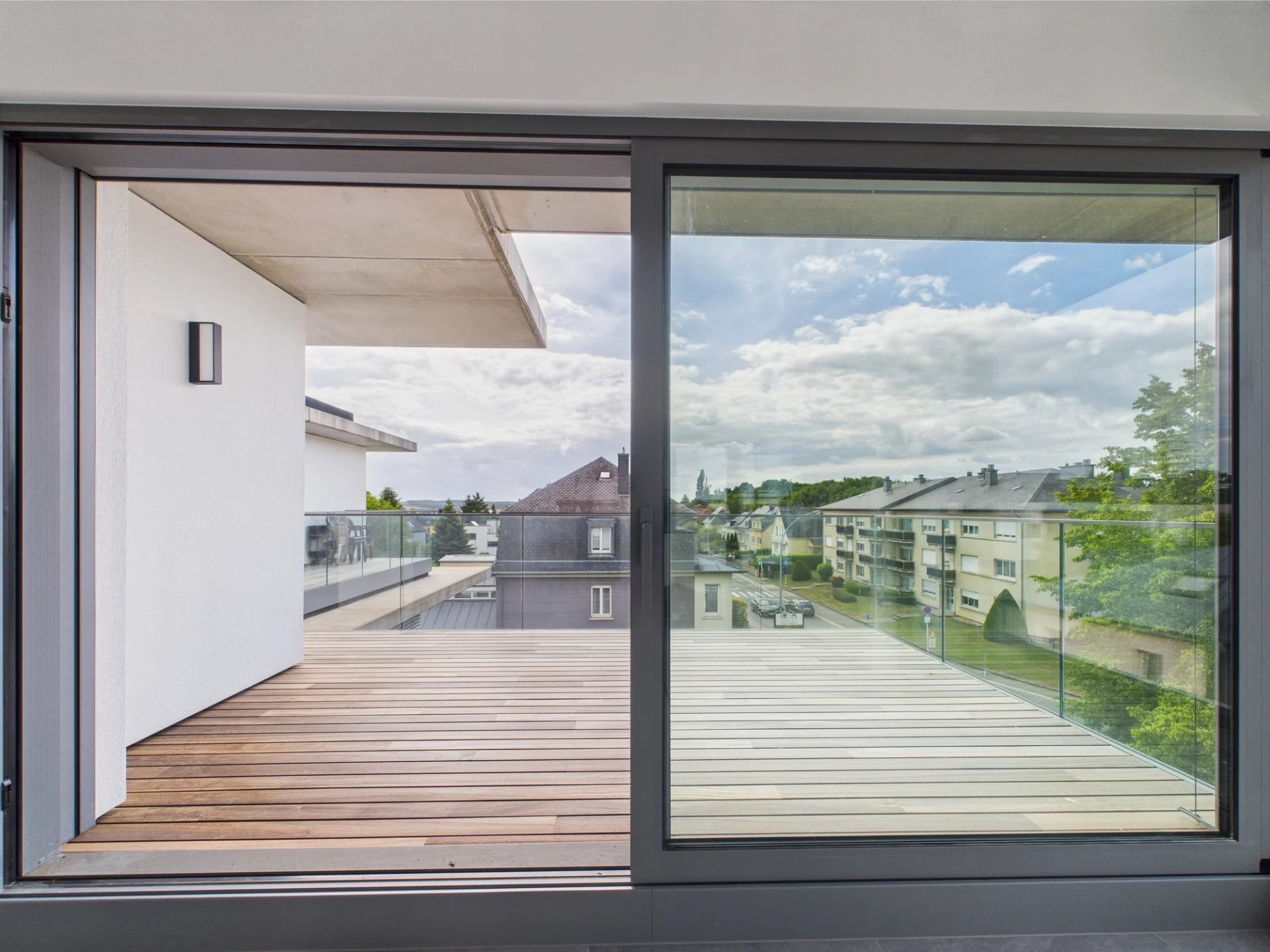 Strassen, Canton de Luxembourg, LU, 2 Bedrooms Bedrooms, ,3 BathroomsBathrooms,Residential,For Sale,1999039