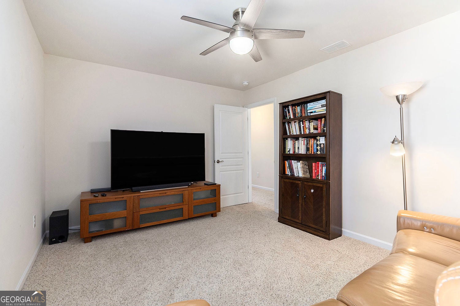 Cumming, Georgia, 30040, United States, 5 Bedrooms Bedrooms, ,5 BathroomsBathrooms,Residential,For Sale,1922351