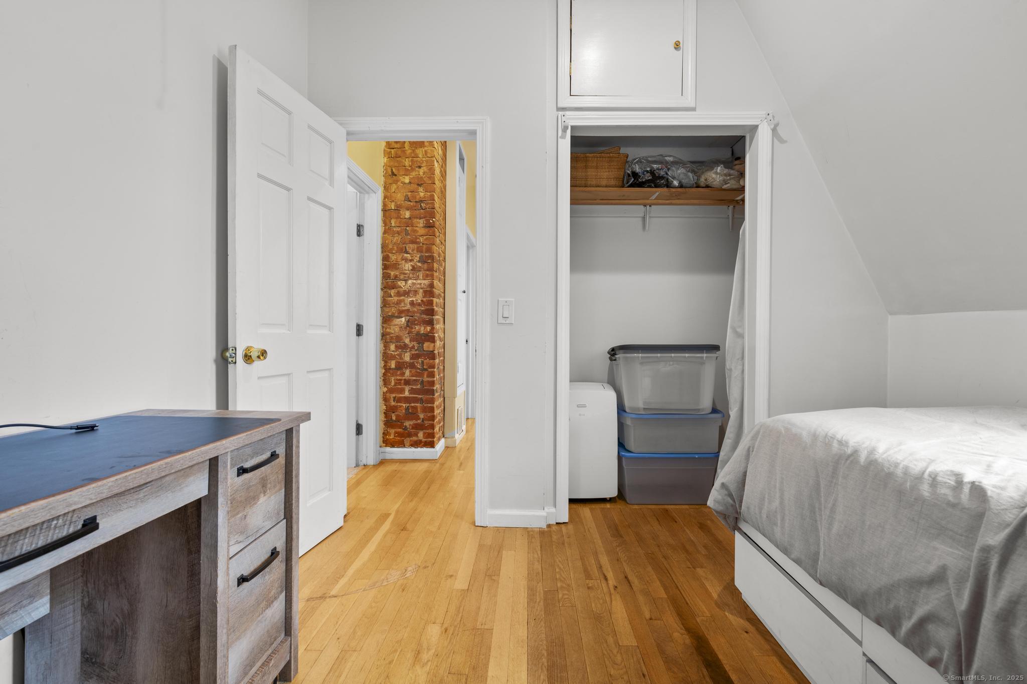 Fairfield, Connecticut, 06825, United States, 3 Bedrooms Bedrooms, ,2 BathroomsBathrooms,Residential,For Sale,1990331