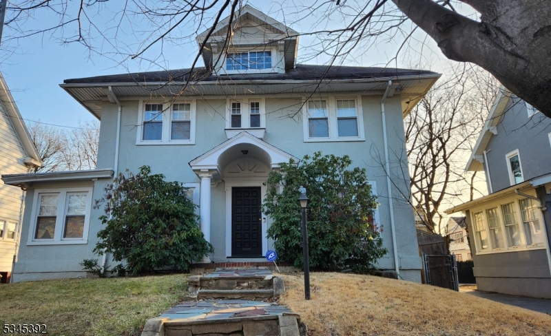 Newark City, New Jersey, 07112, United States, 4 Bedrooms Bedrooms, ,3 BathroomsBathrooms,Residential,For Sale,1804367