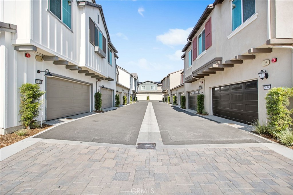 Temecula, California, 92591, United States, 2 Bedrooms Bedrooms, ,3 BathroomsBathrooms,Residential,For Sale,1931289