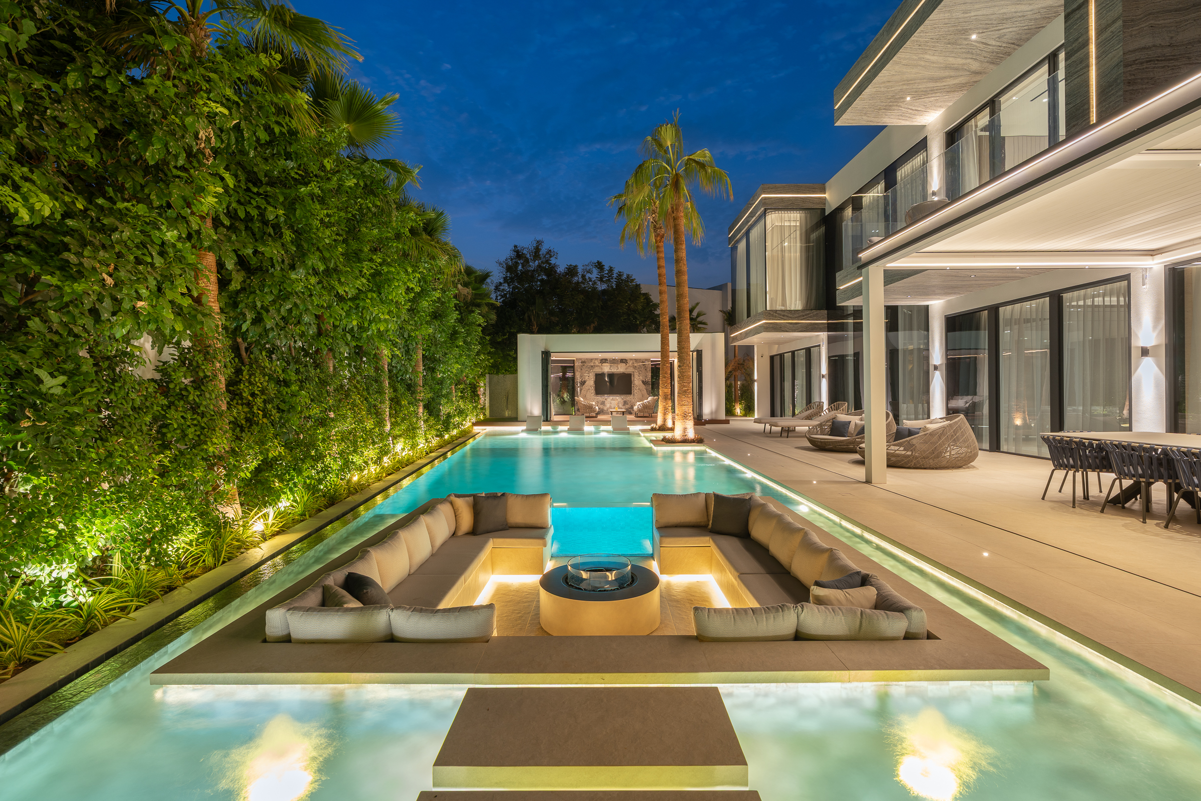  Outstanding Ready-to-Move Villa in Al Barari - 物件實景
