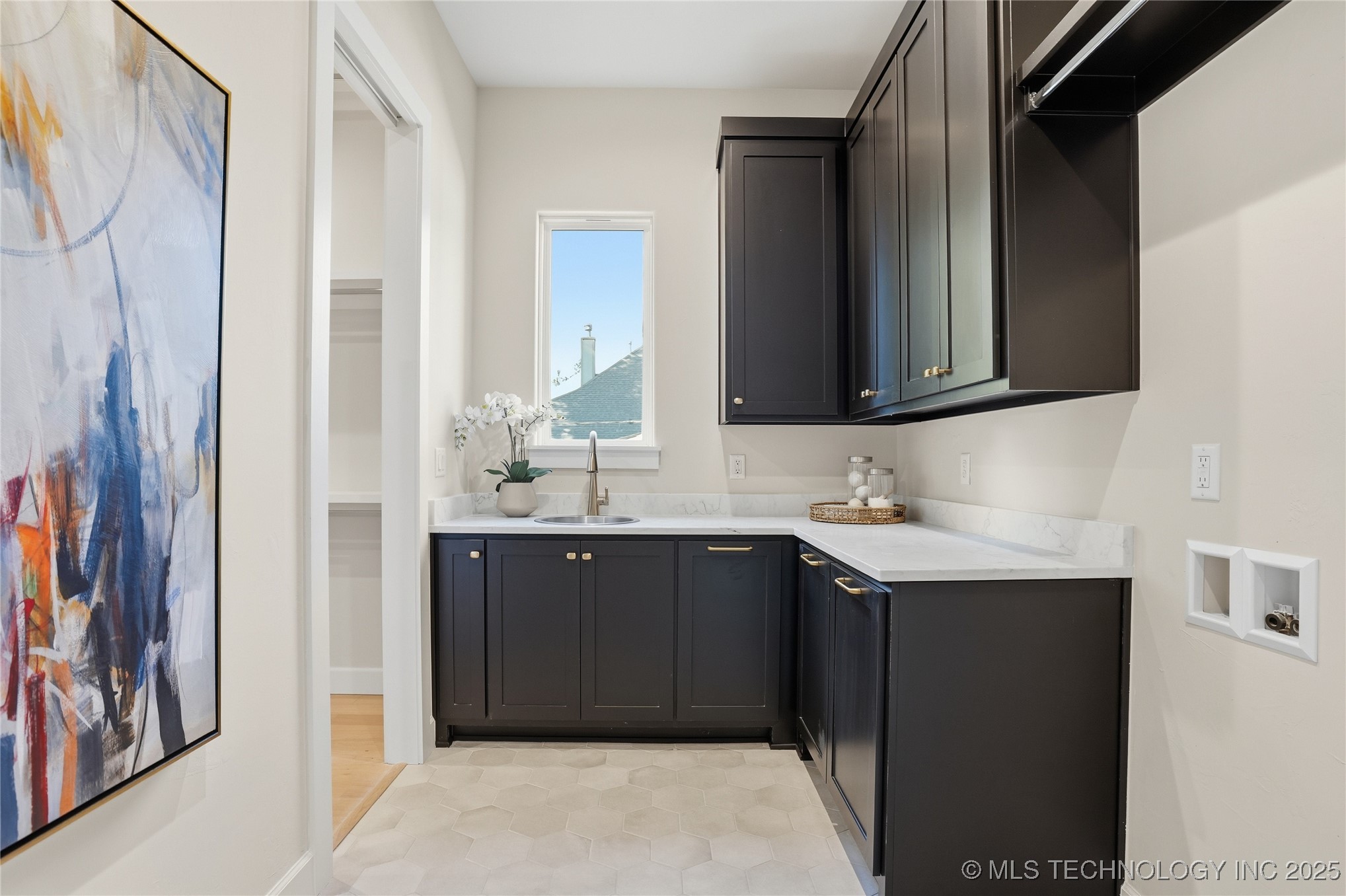 Tulsa, Oklahoma, 74114, United States, 4 Bedrooms Bedrooms, ,5 BathroomsBathrooms,Residential,For Sale,1990982