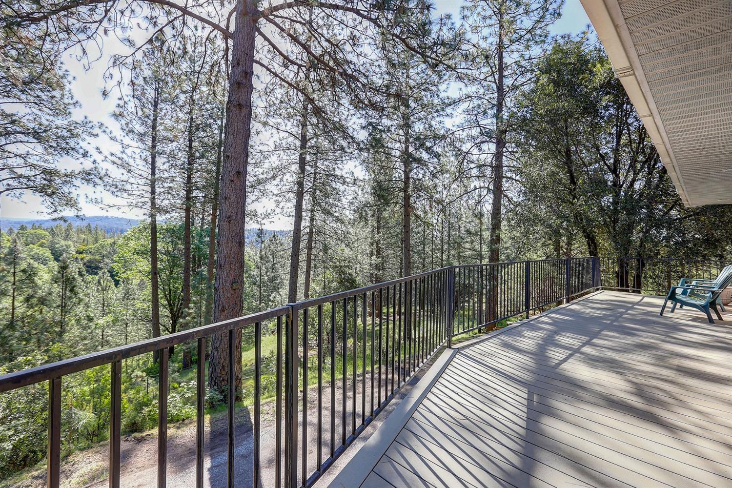 Grass Valley, California, 95949, United States, 3 Bedrooms Bedrooms, ,3 BathroomsBathrooms,Residential,For Sale,1842602