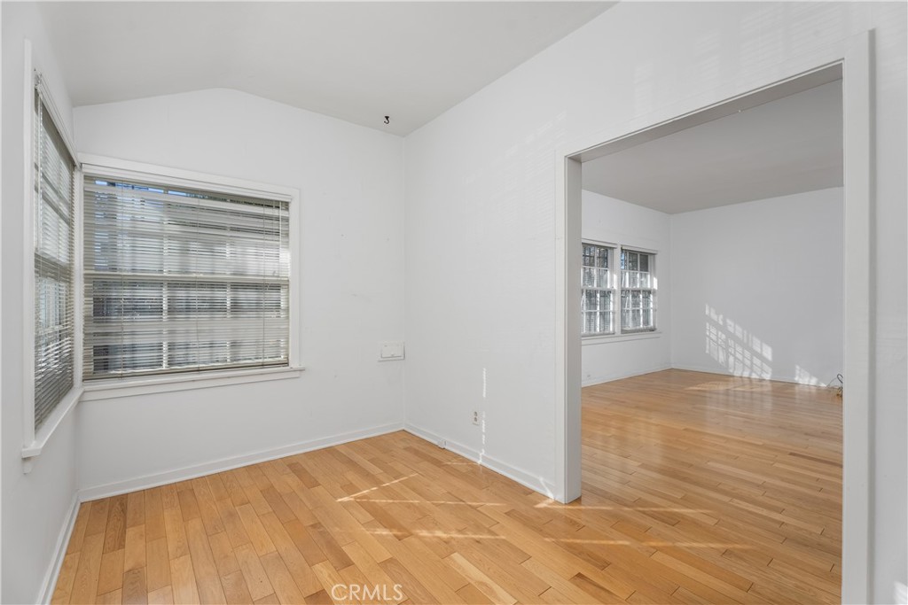 Long Beach, California, 90802, United States, 2 Bedrooms Bedrooms, ,1 BathroomBathrooms,Residential,For Sale,1985541