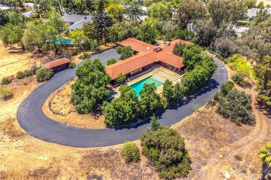 Redlands, California, 92373, United States, 4 Bedrooms Bedrooms, ,1 BathroomBathrooms,Residential,For Sale,1899993