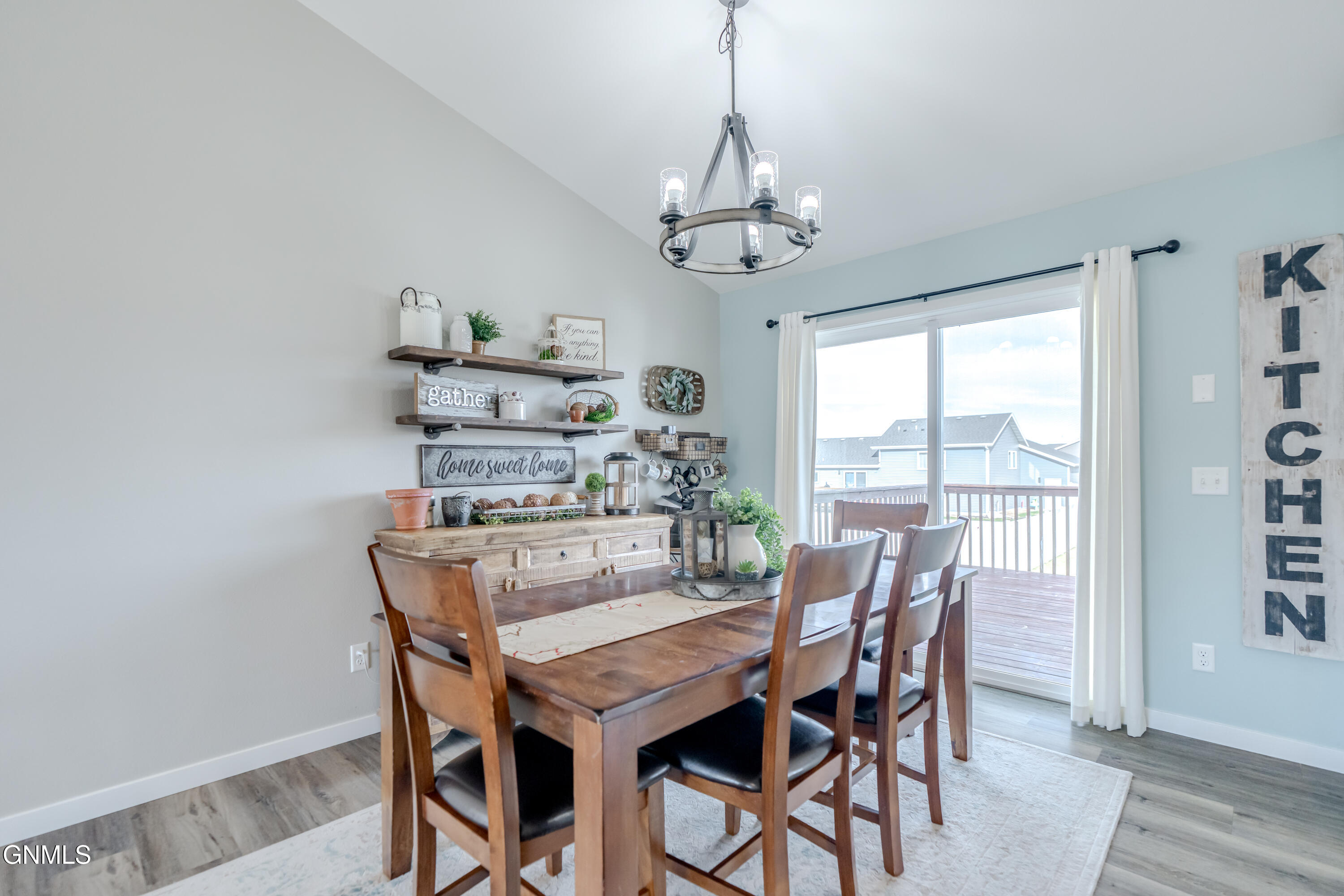 Bismarck, North Dakota, 58504, United States, 5 Bedrooms Bedrooms, ,2 BathroomsBathrooms,Residential,For Sale,1986096