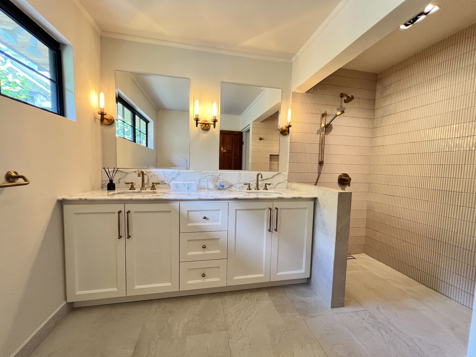 Escazu, San Jose, CR, 4 Bedrooms Bedrooms, ,4 BathroomsBathrooms,Residential,For Sale,1991674