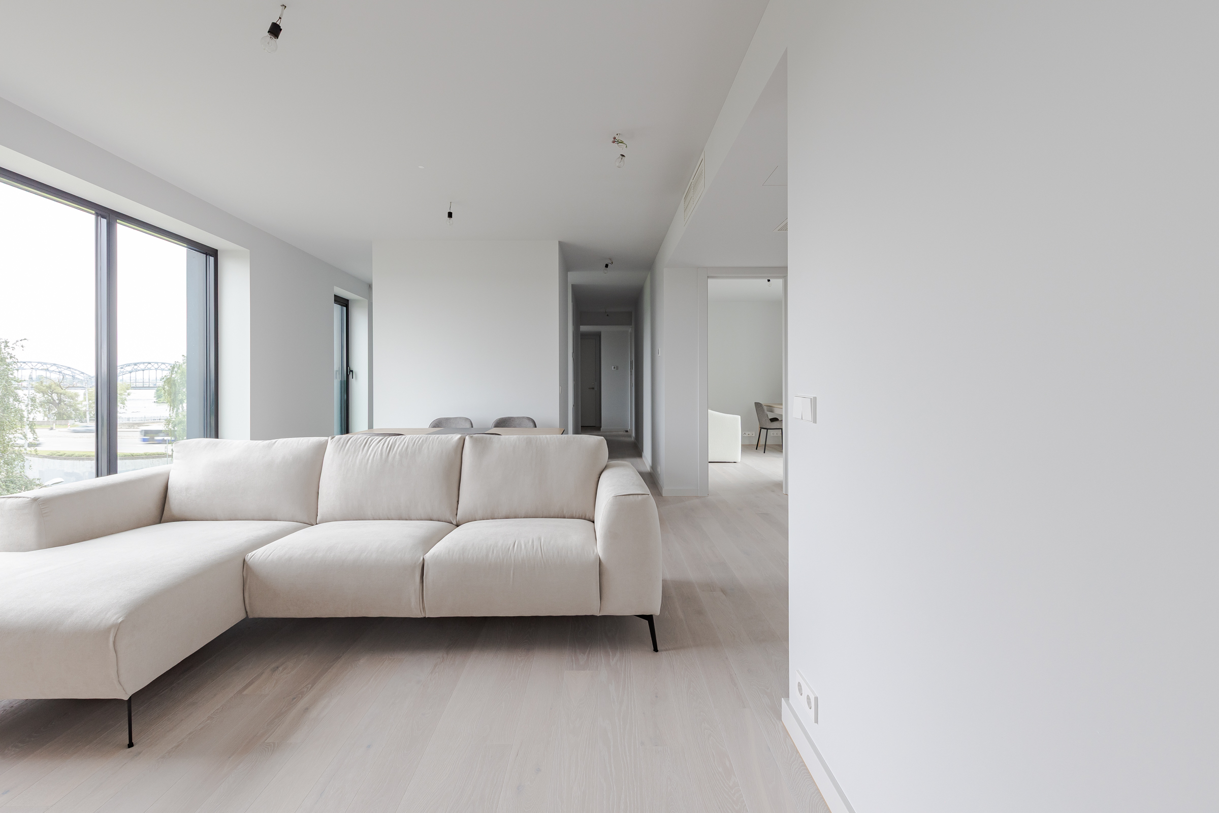  4 room apartment with furniture and with view river Daugava - 物件實景