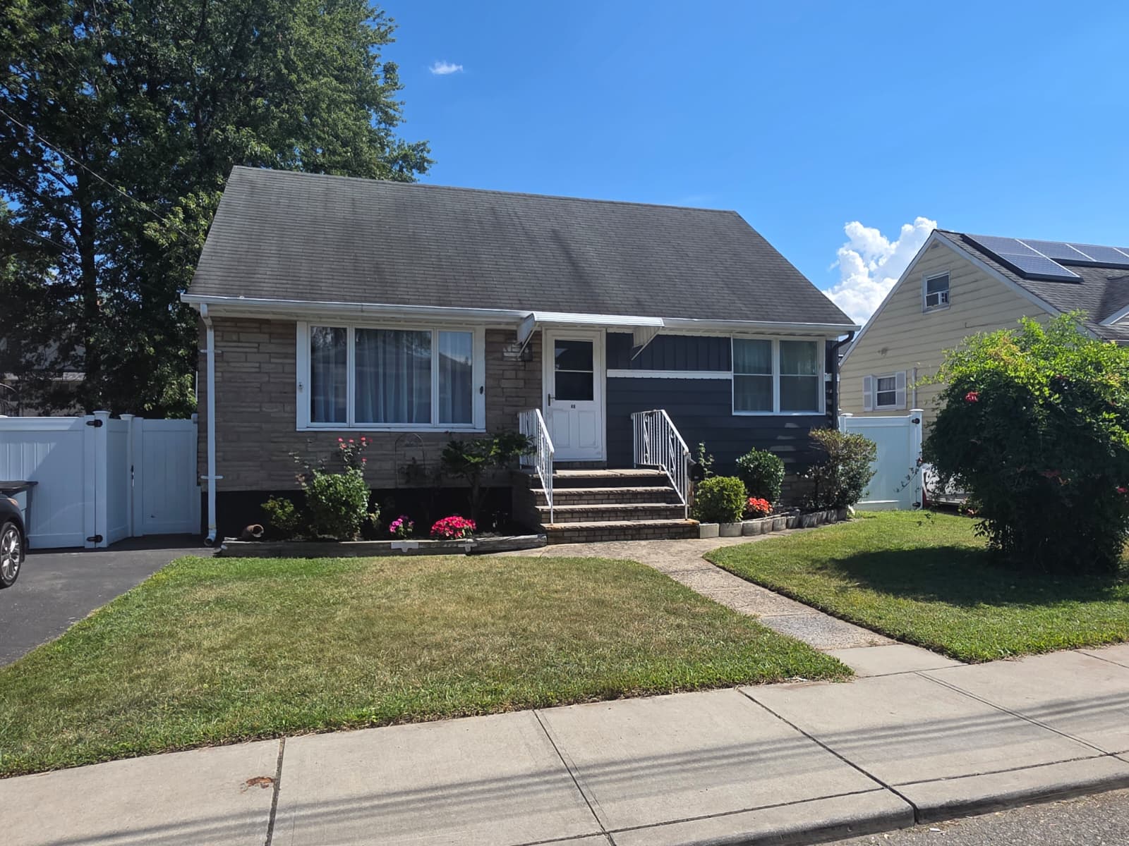 Little Ferry, New Jersey, 07643, United States, 4 Bedrooms Bedrooms, ,2 BathroomsBathrooms,Residential,For Sale,1978073