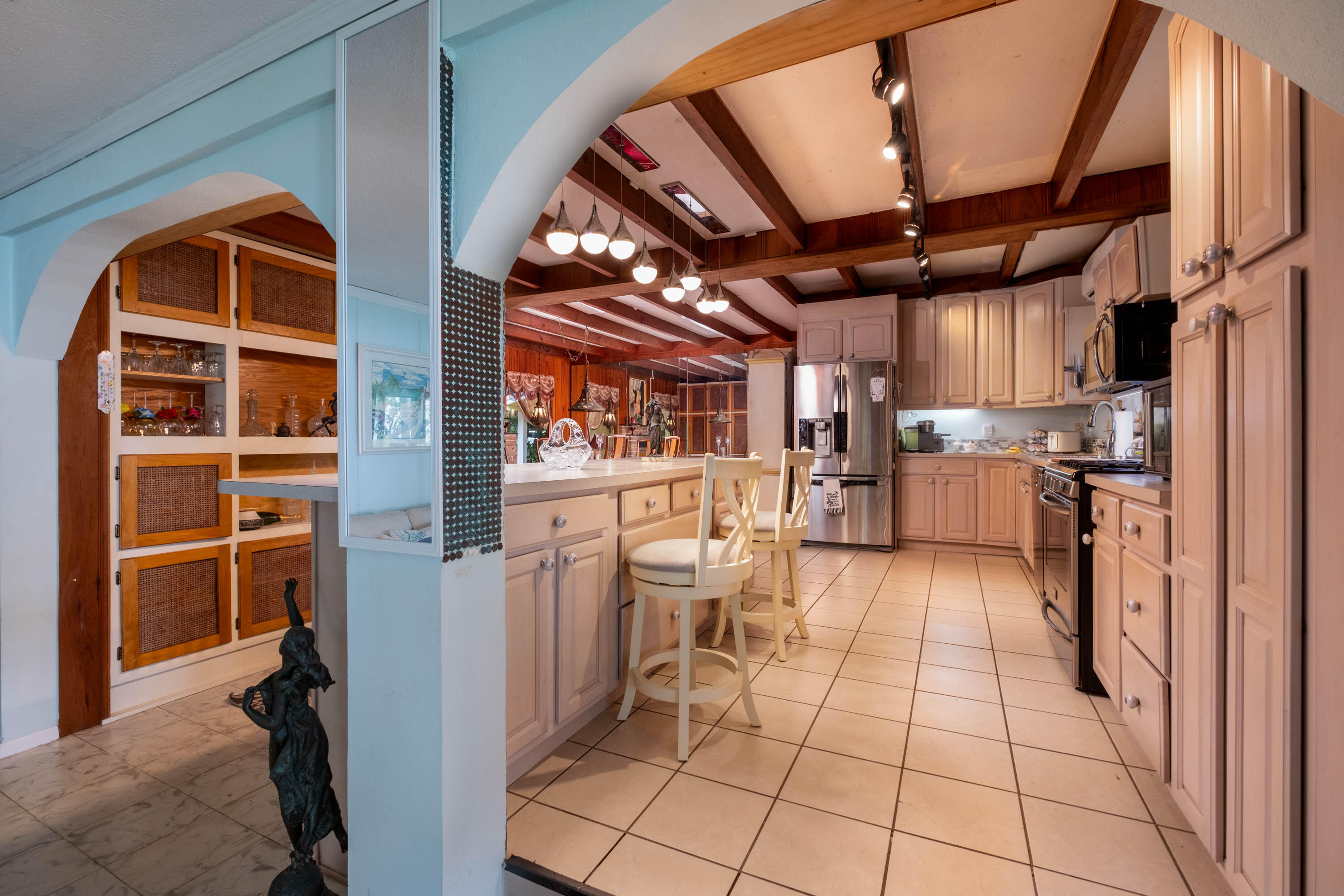 KEY LARGO, Florida, 33037, United States, 10 Bedrooms Bedrooms, ,9 BathroomsBathrooms,Residential,For Sale,1759223