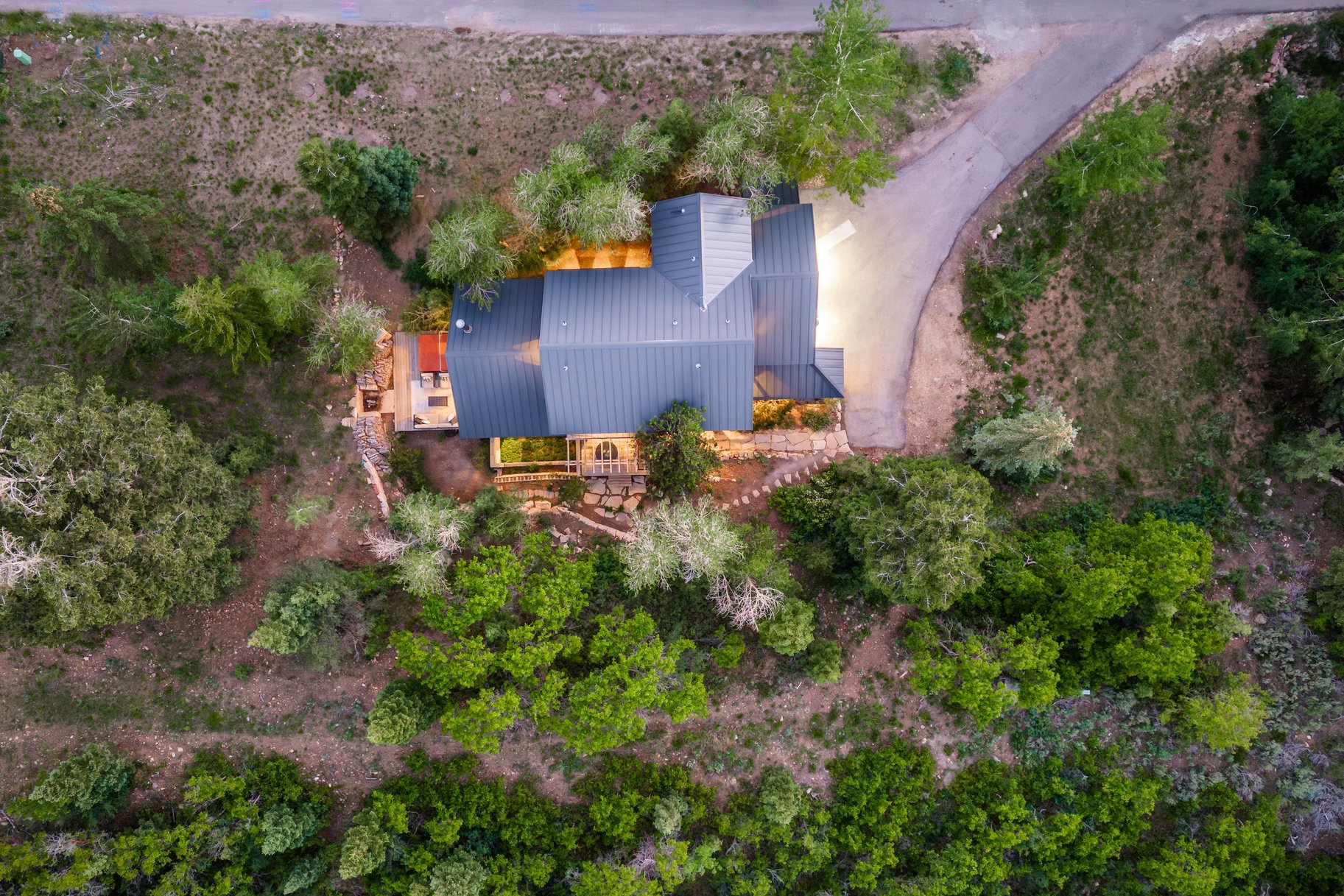  Old Town Opportunity Perched above Daly Canyon and Main Street - 物件實景