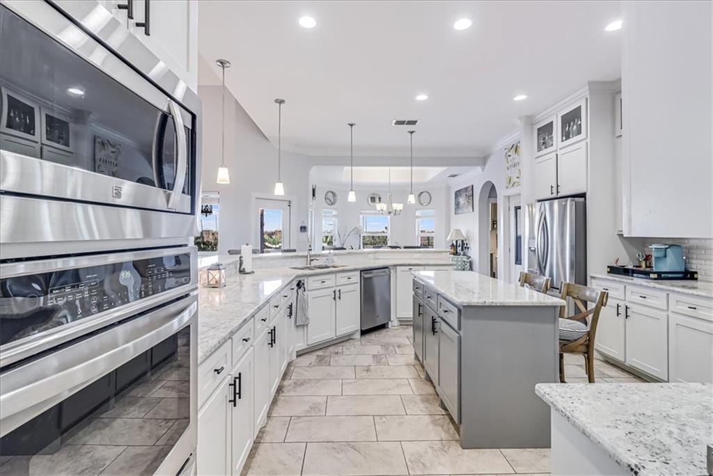 Corpus Christi, Texas, 78415, United States, 4 Bedrooms Bedrooms, ,3 BathroomsBathrooms,Residential,For Sale,1847107