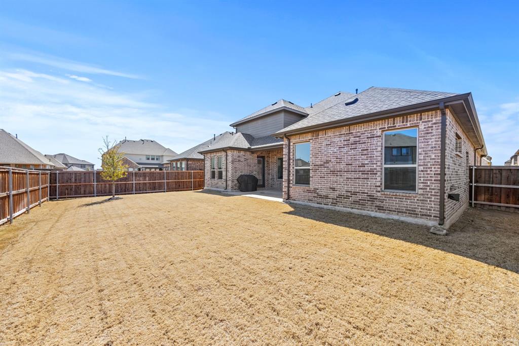 Mansfield, Texas, 76063, United States, 4 Bedrooms Bedrooms, ,4 BathroomsBathrooms,Residential,For Sale,1881326