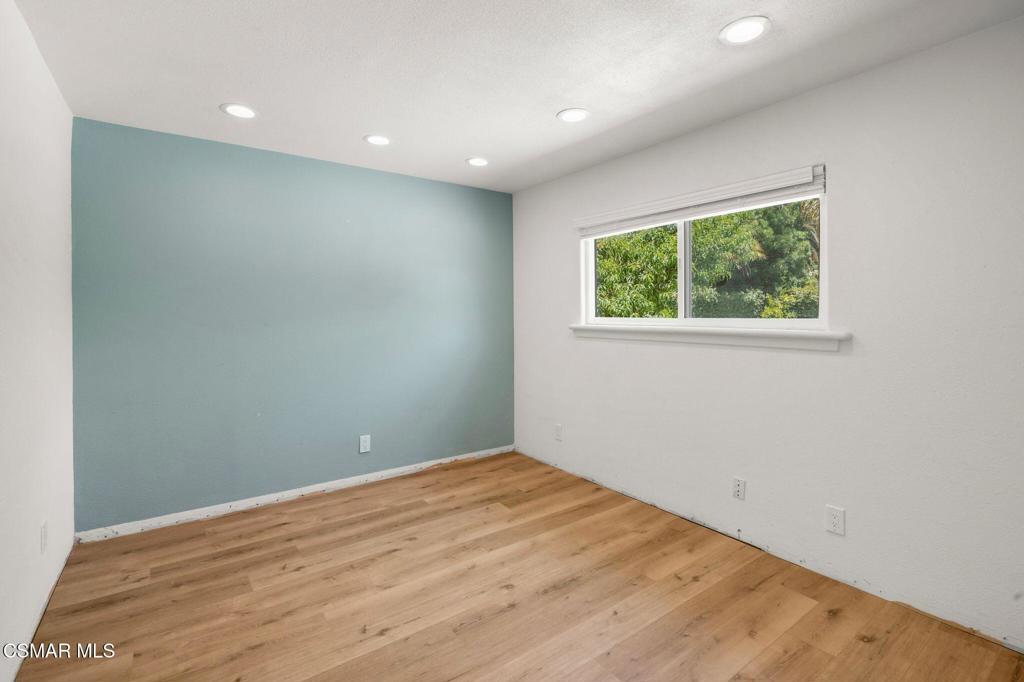 Newbury Park, California, 91320, United States, 5 Bedrooms Bedrooms, ,3 BathroomsBathrooms,Residential,For Sale,1885312