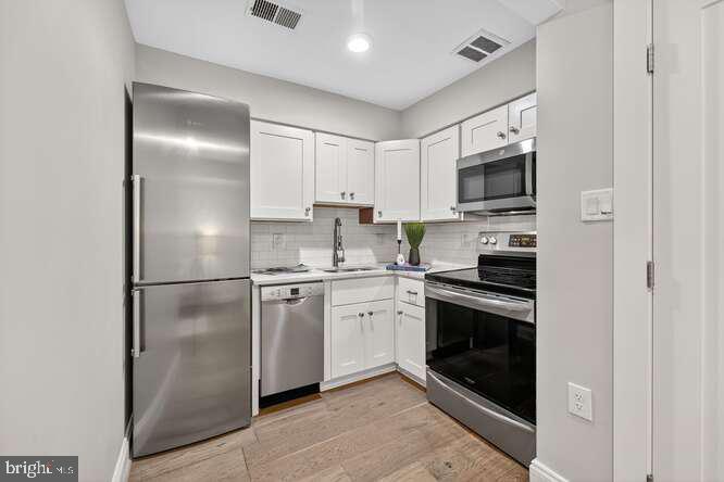 Washington, District of Columbia, 20009, United States, 2 Bedrooms Bedrooms, ,1 BathroomBathrooms,Residential,For Sale,1937571
