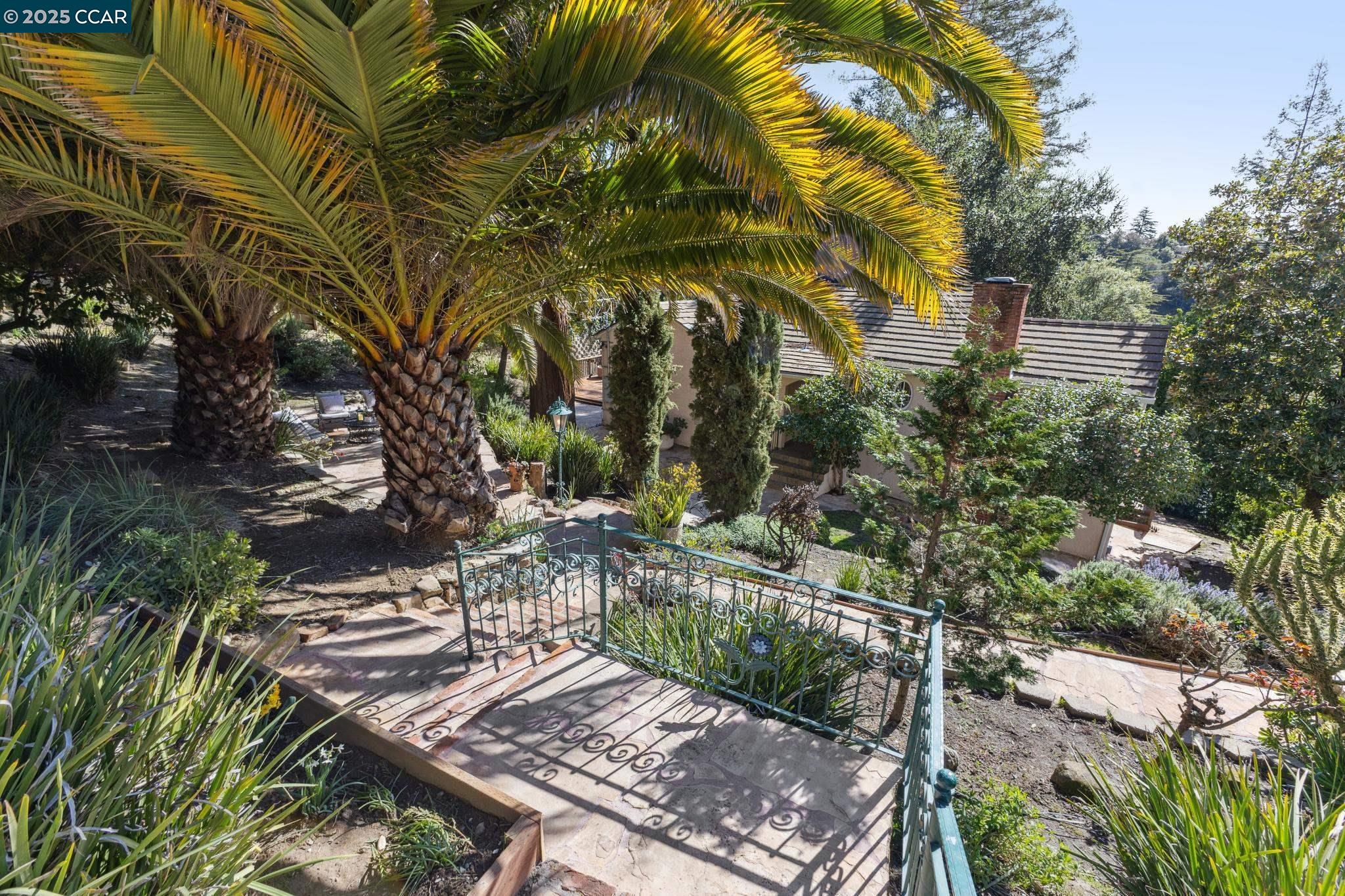 Orinda, California, 94563, United States, 4 Bedrooms Bedrooms, ,3 BathroomsBathrooms,Residential,For Sale,1804966