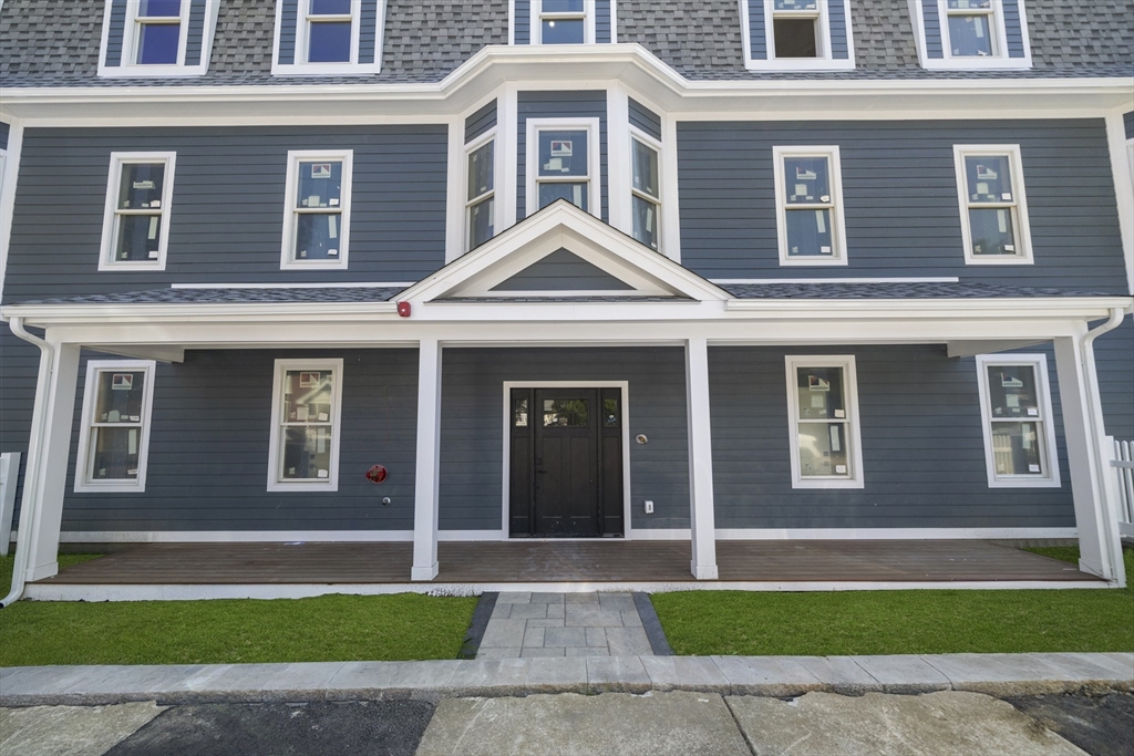 Boston, Massachusetts, 02125, United States, 3 Bedrooms Bedrooms, ,2 BathroomsBathrooms,Residential,For Sale,2001962