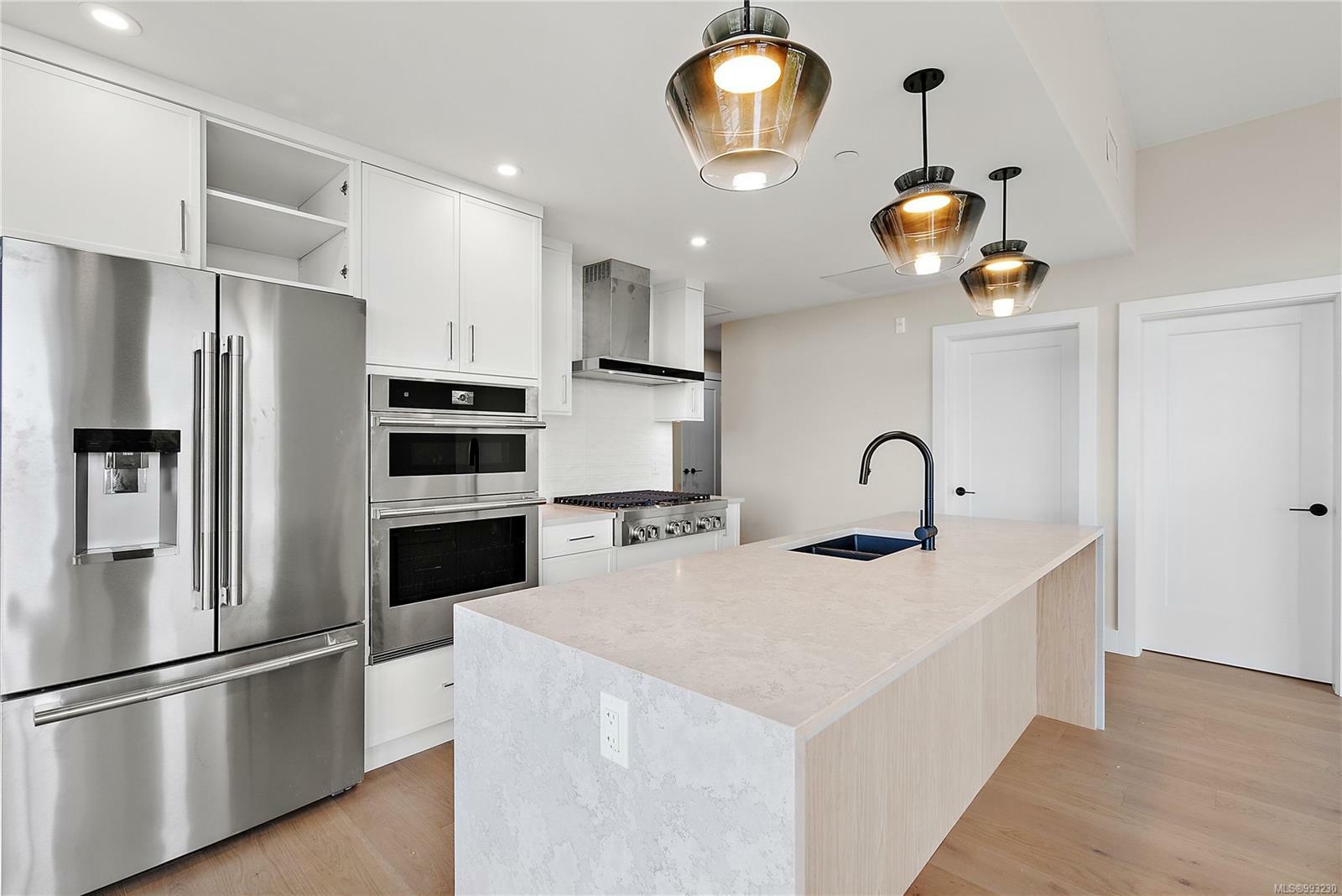 CENTRAL SAANICH, British Columbia, V8M 0B9, CA, 2 Bedrooms Bedrooms, ,Residential,For Sale,1875055