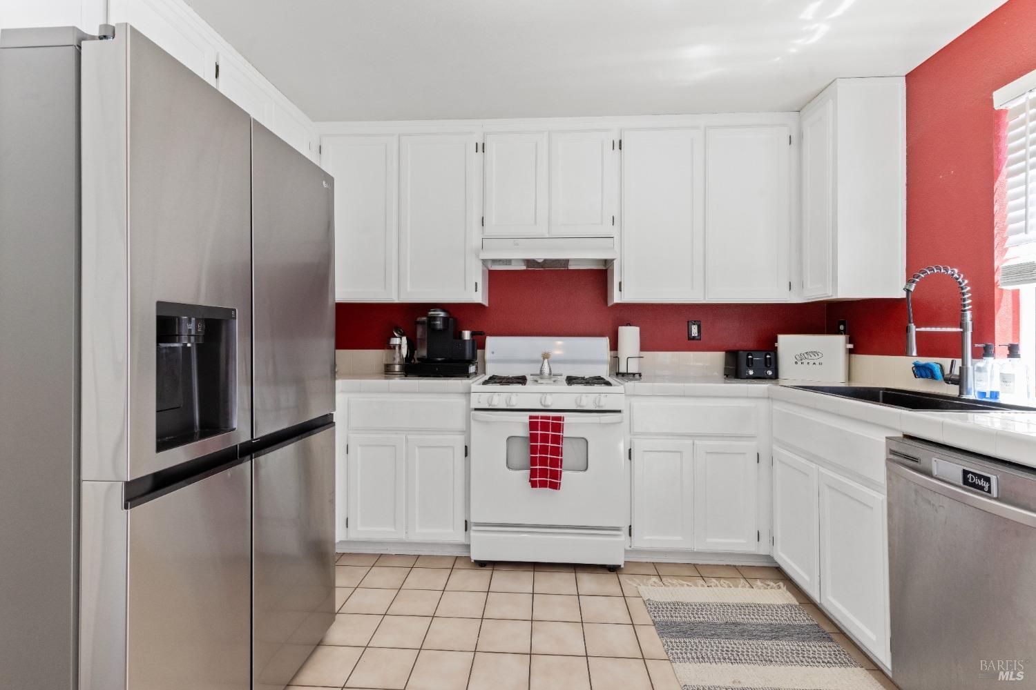 Santa Rosa, California, 95407, United States, 3 Bedrooms Bedrooms, ,3 BathroomsBathrooms,Residential,For Sale,1920914