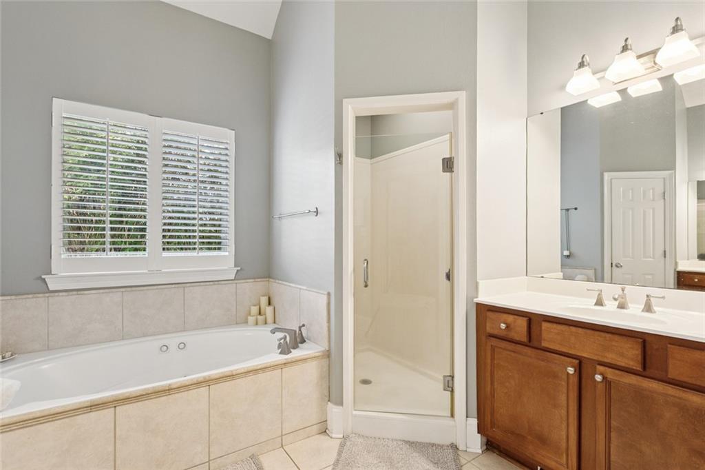 Mandeville, Louisiana, 70471, United States, 4 Bedrooms Bedrooms, ,3 BathroomsBathrooms,Residential,For Sale,1898629