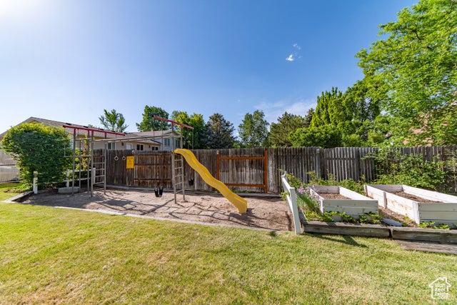 Sandy, Utah, 84092, United States, 6 Bedrooms Bedrooms, ,2 BathroomsBathrooms,Residential,For Sale,1849276