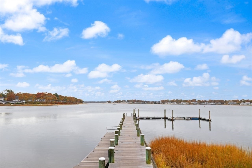 Wareham, Massachusetts, 02571, United States, 5 Bedrooms Bedrooms, ,3 BathroomsBathrooms,Residential,For Sale,1987680